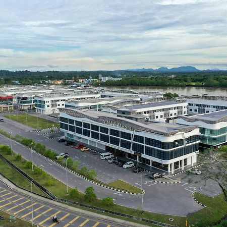 Amigo Hotel Bintulu Exterior photo